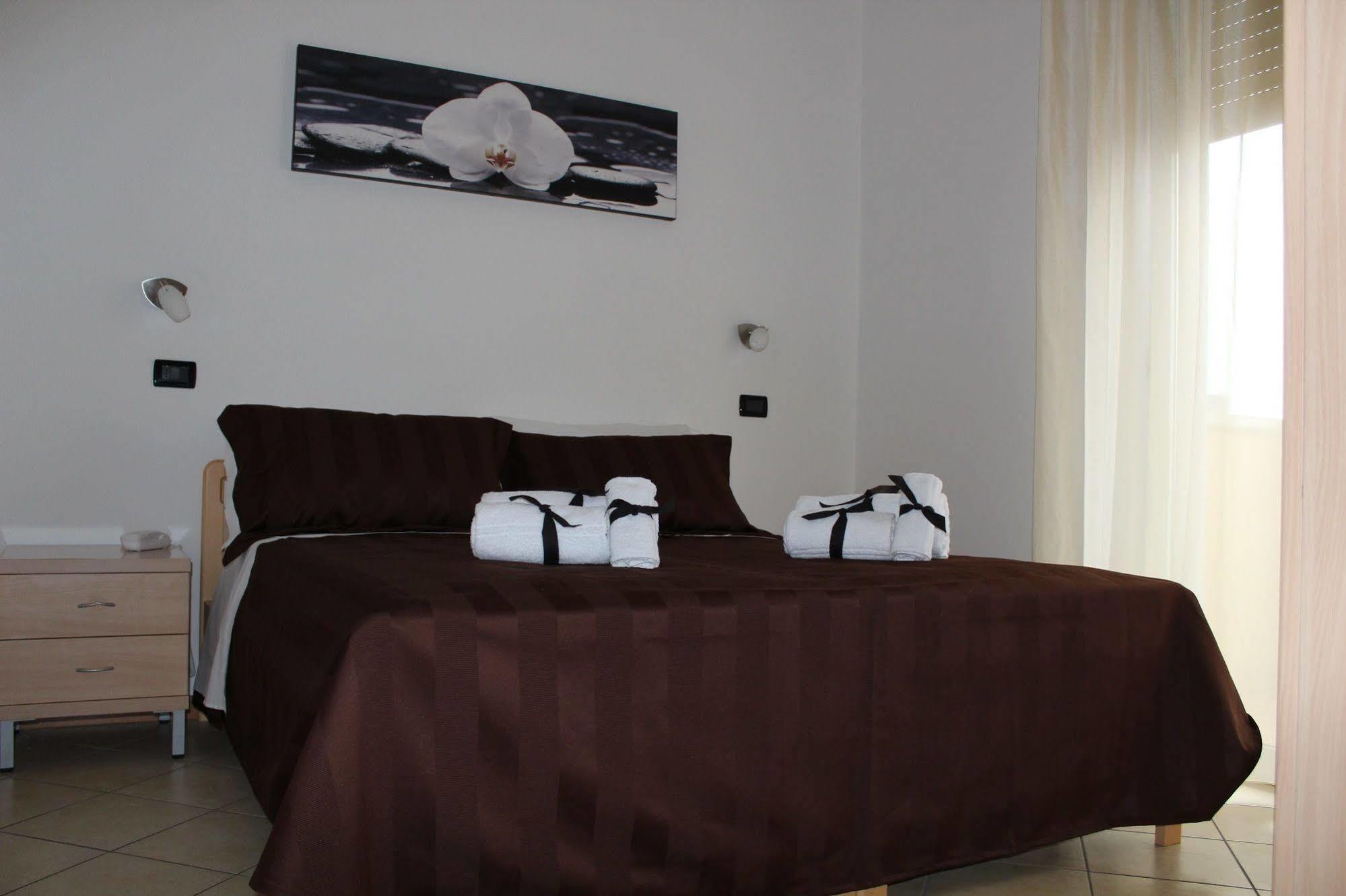Residence Cigno Rimini Buitenkant foto
